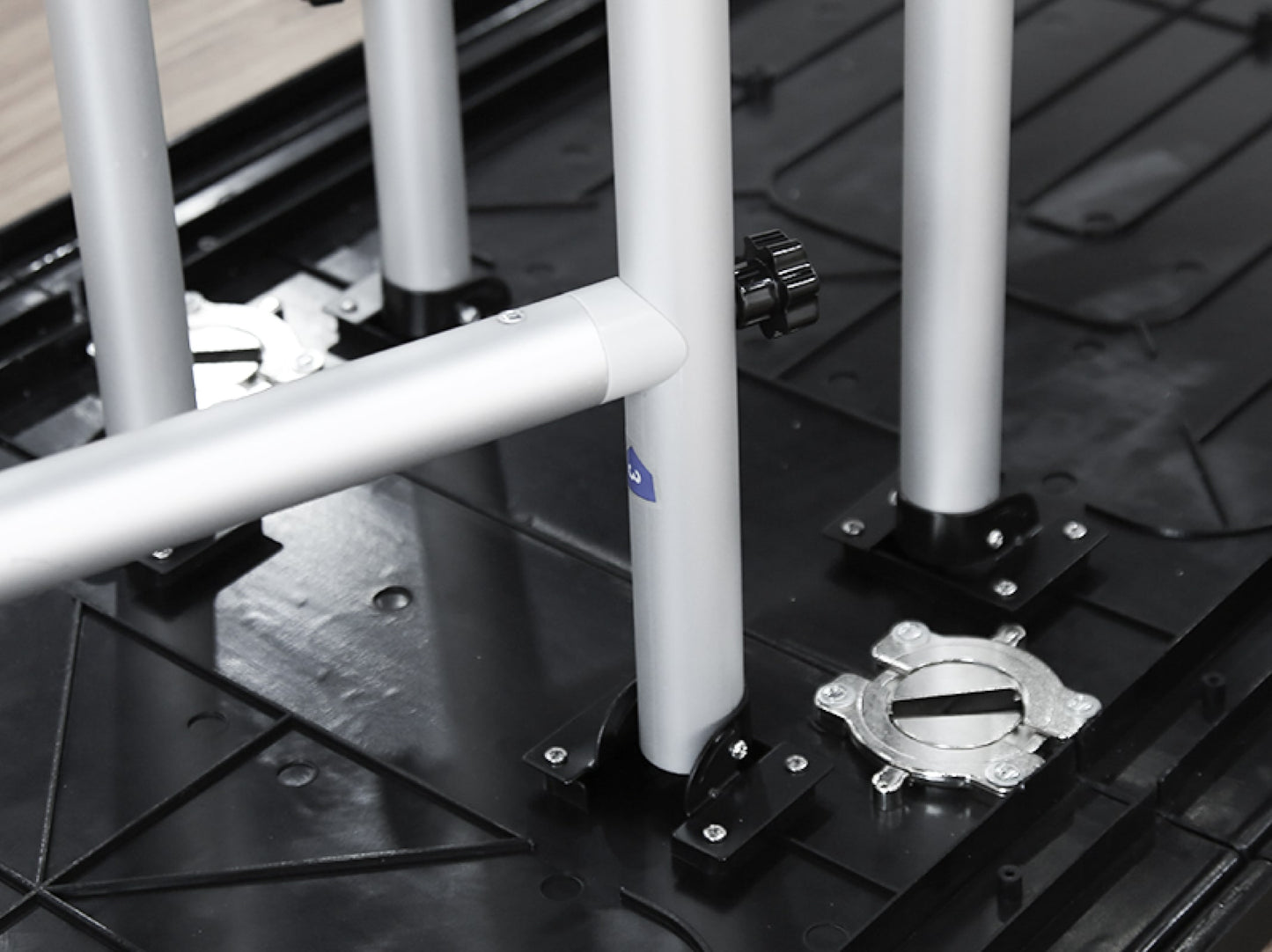 Folding Fabric Display Counter hardware mounting no tool required